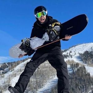 Meet your Posher, Roee